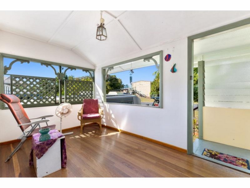8 Brecknell Street, The Range QLD 4700